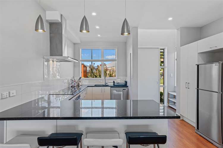 23 Dow Square Wigram_0