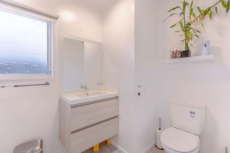 4 Upham Crescent Taradale_14