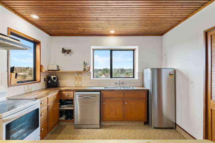 53 Heron Avenue East Matua_14