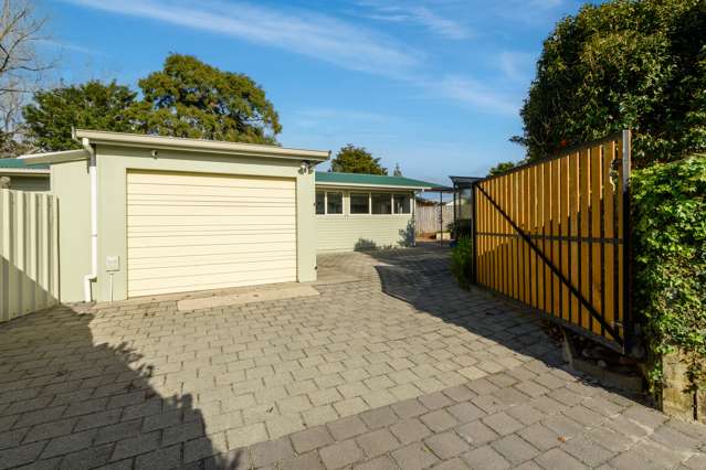 80 Emmett Street Greerton_1