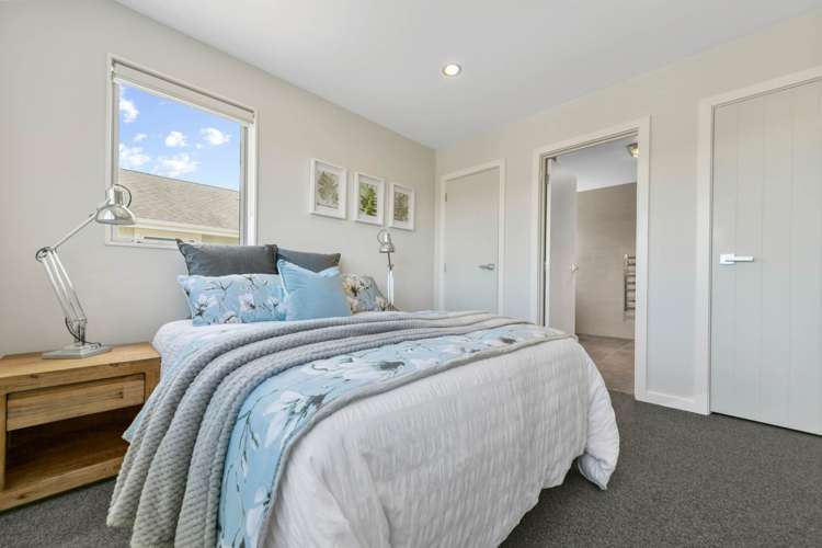 17 Remuremu Street Long Bay_13