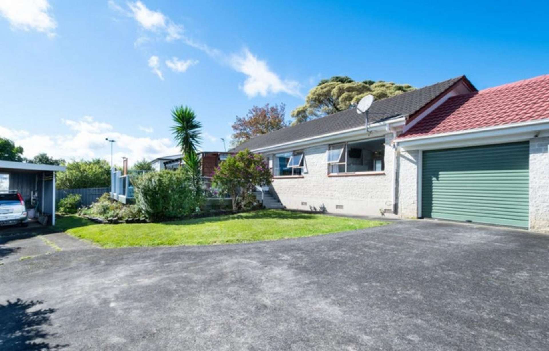 2/3 Cezanne Place New Lynn_0