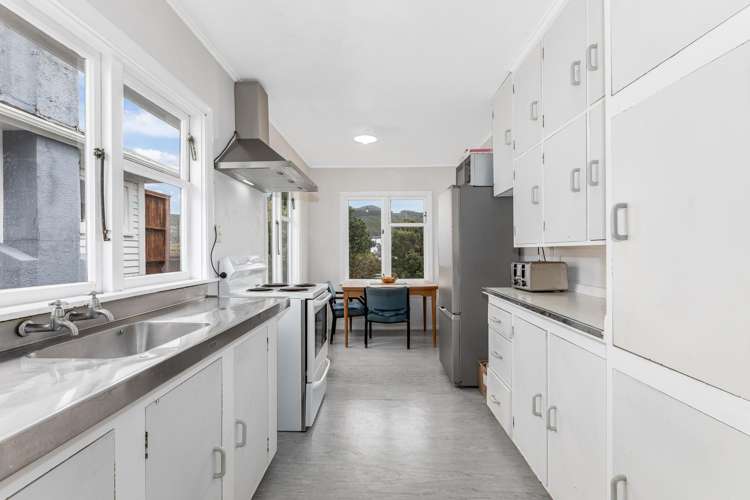 12 Taylor Terrace Tawa_5