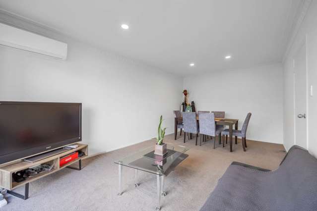 2/18 Fowler Street Northcote_4