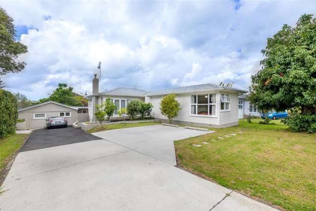 81 Lauderdale Road Birkdale_1