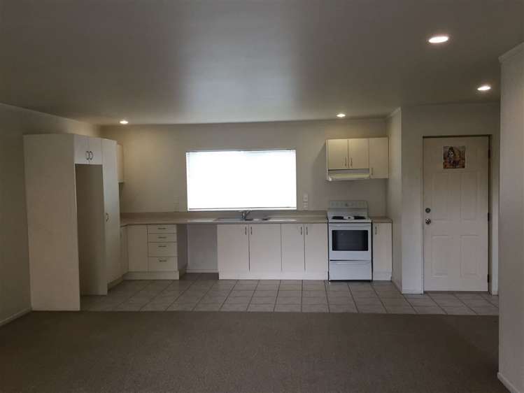 135 Metcalfe Road Ranui_2