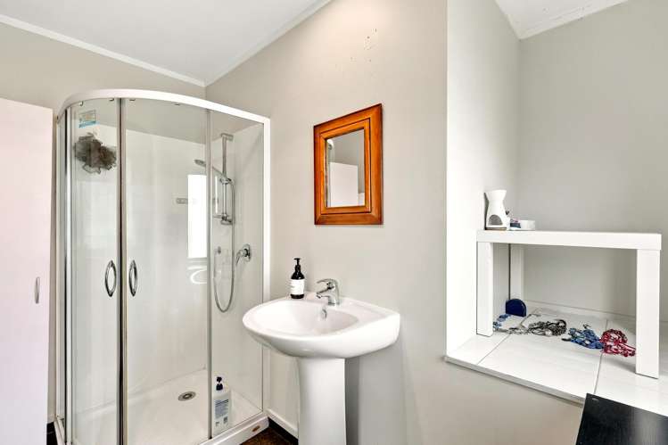 56 Ferry Road Arkles Bay_24