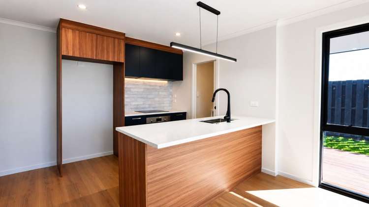 118 Scott Road_4