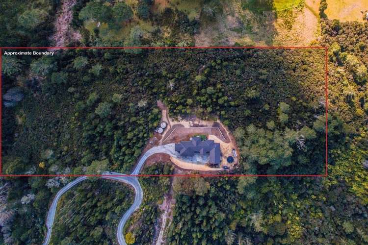 1233 East Coast Road Redvale_18