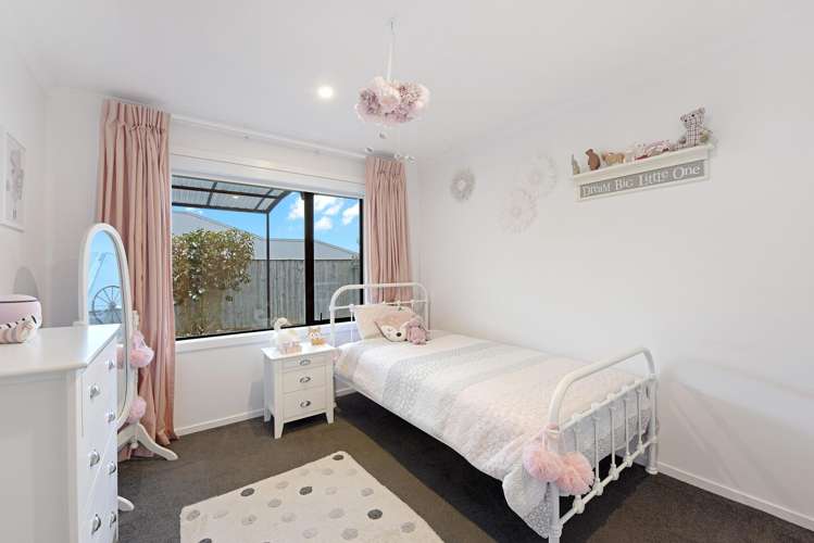 70 Sanctuary Drive Stoke_10