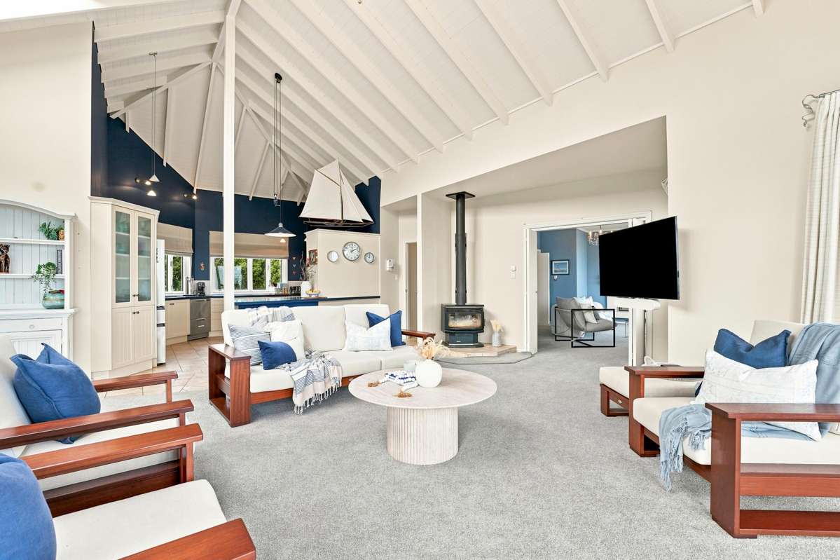 37 Longbeach Drive_2