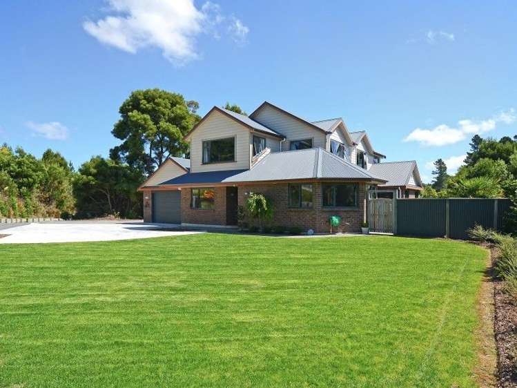 172 Plateau Road Te Marua_23