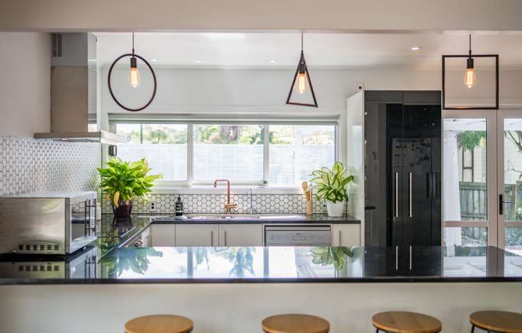 6 Freyberg Place Howick_11