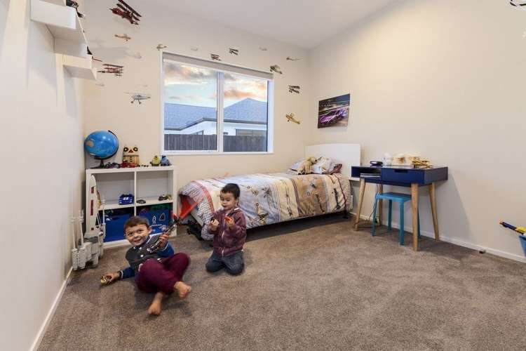 23 Jelas Drive Riverhead_14