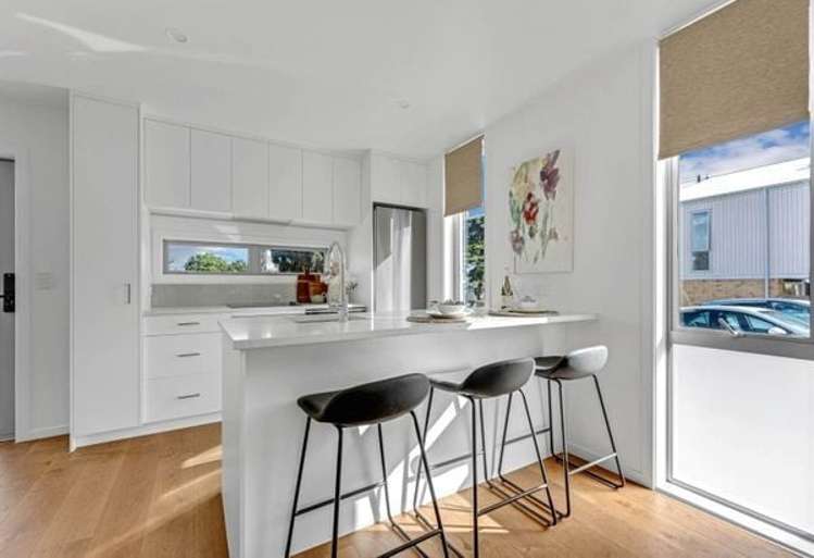 61 Helen Jenepher Lane Mount Wellington_2