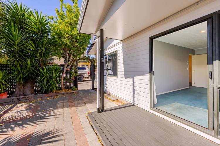 2/234 Kennedy Road Onekawa_2