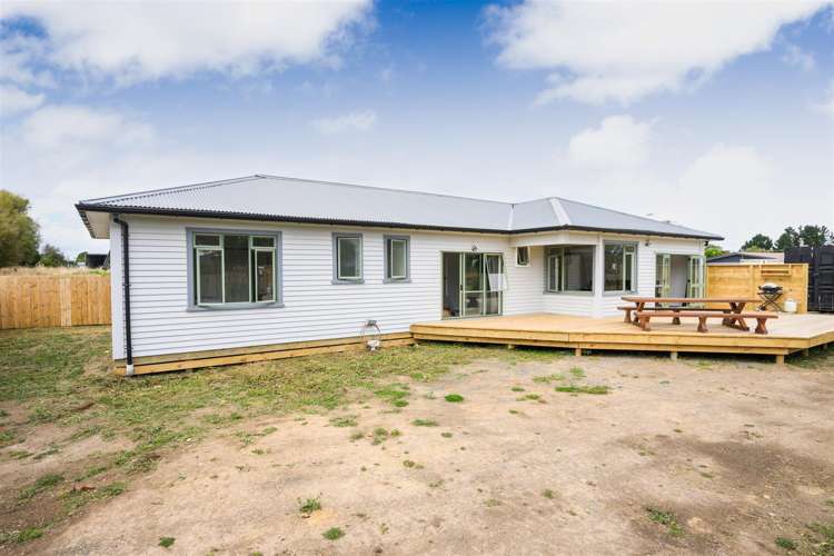 34 Gordon Crescent Marton_25