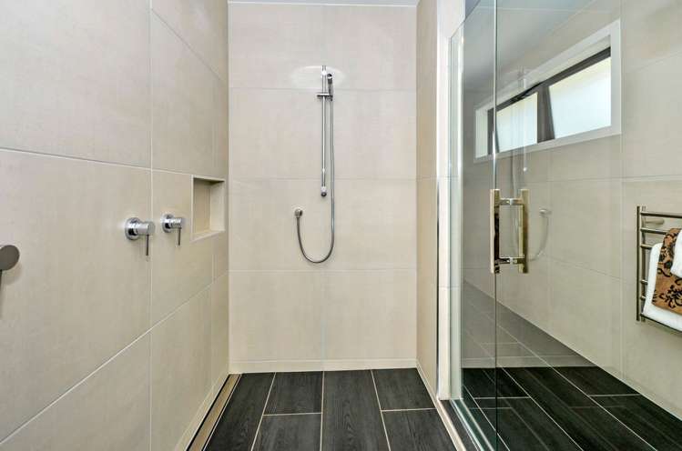 1568 Old North Road Helensville_15