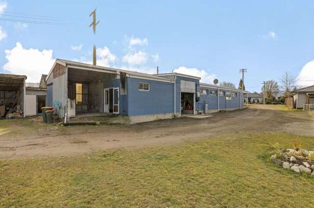 5669A West Coast Road Springfield_2