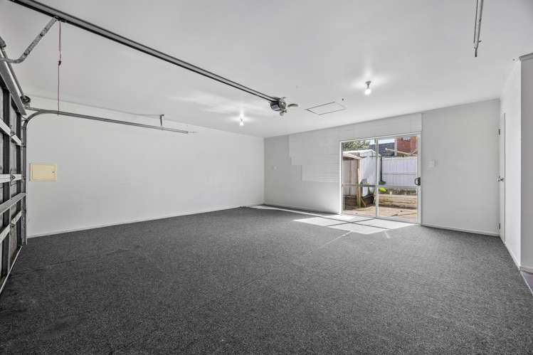 206 Carnoustie Drive Wattle Downs_19