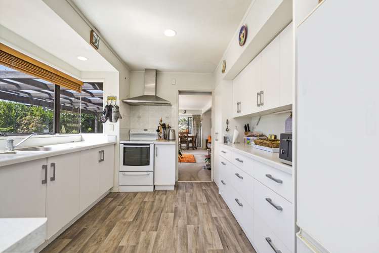 49 Blackmore Drive Owhata_7