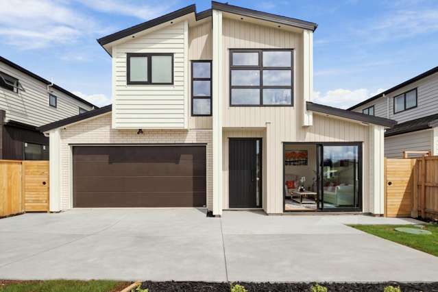 Luxury Living with two Master Suites