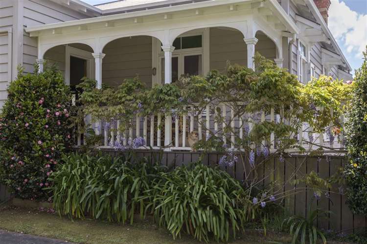 21 Beach Road Pahurehure_3