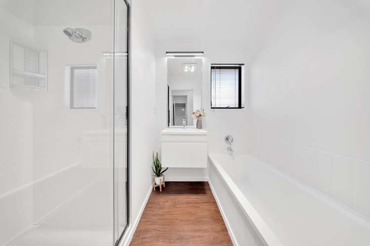 7 Leven Lane Totara Heights_18