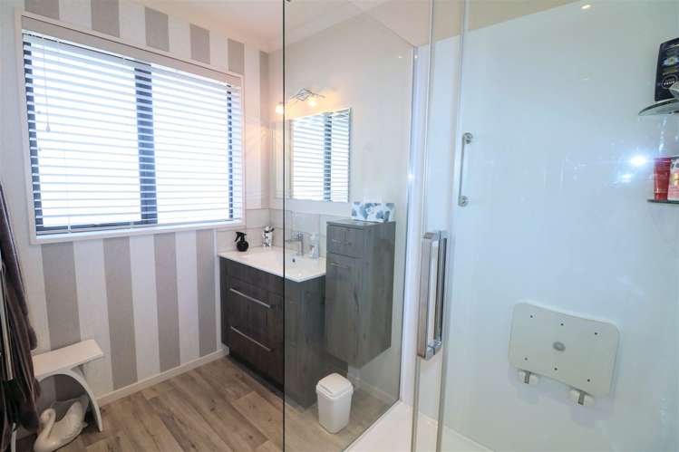 2 Baker Street Seaview_7