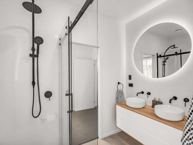 14 Stuart Street Owaka_20