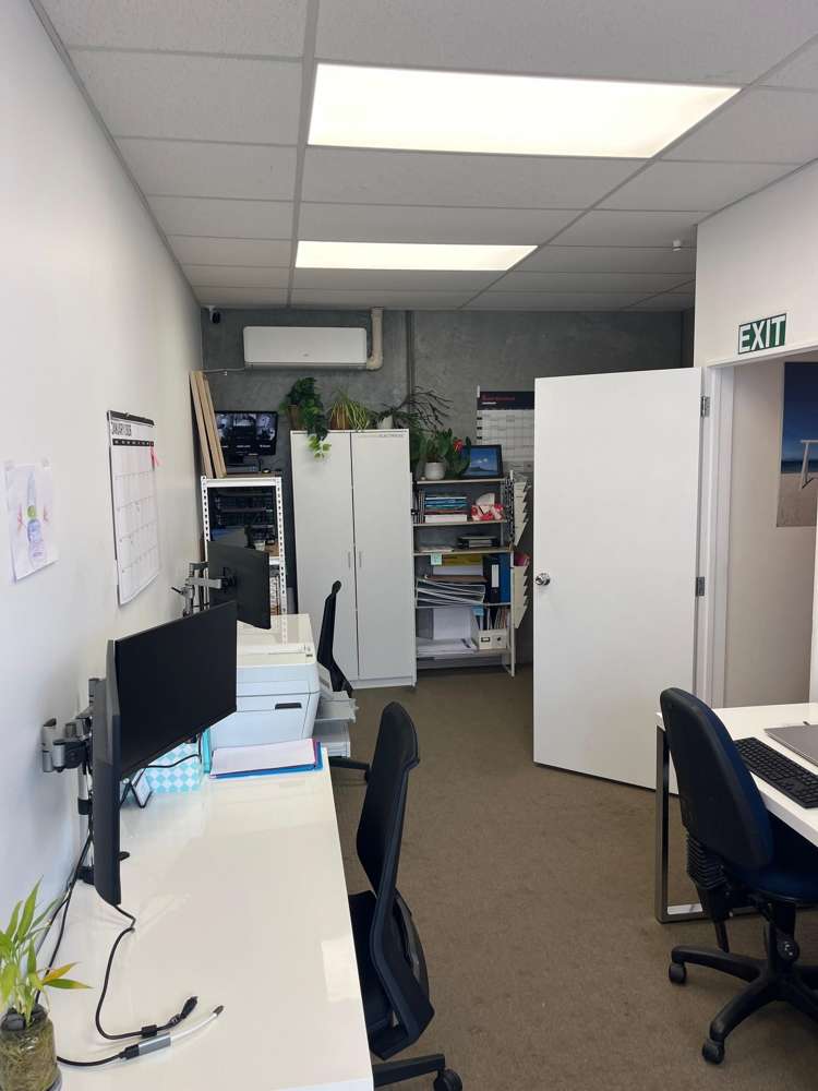 2/6 Loft Place Kumeu_4