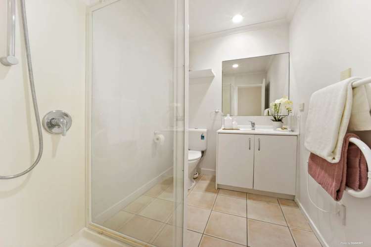 21/3 Ambrico Place New Lynn_13