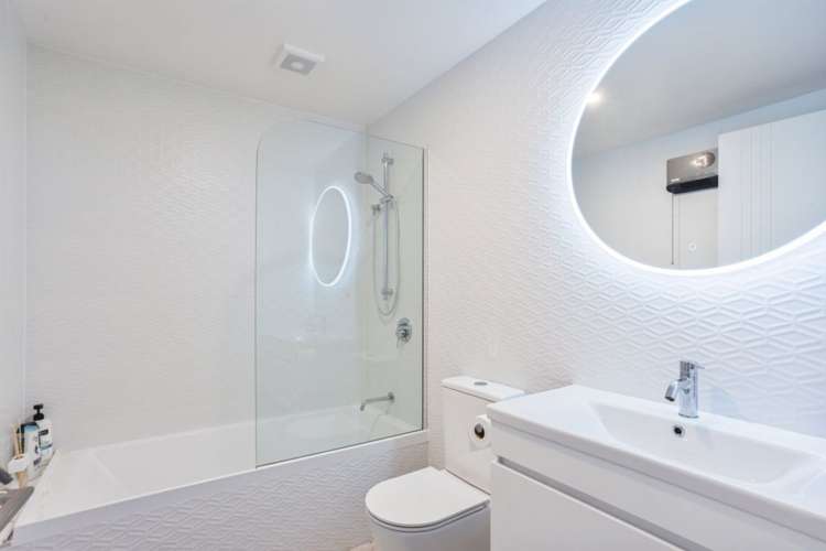 15 Eminence Drive Northwood_14