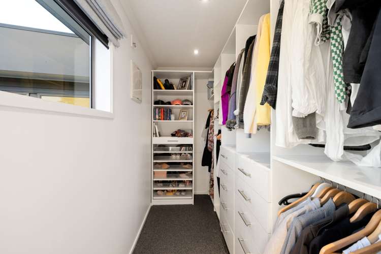 809 River Road Chartwell_22