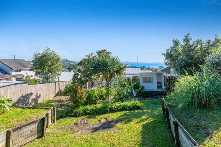 43 Surf Road Stanmore Bay_23