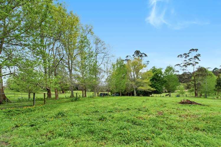 11 Anzac Valley Road Waitakere_26
