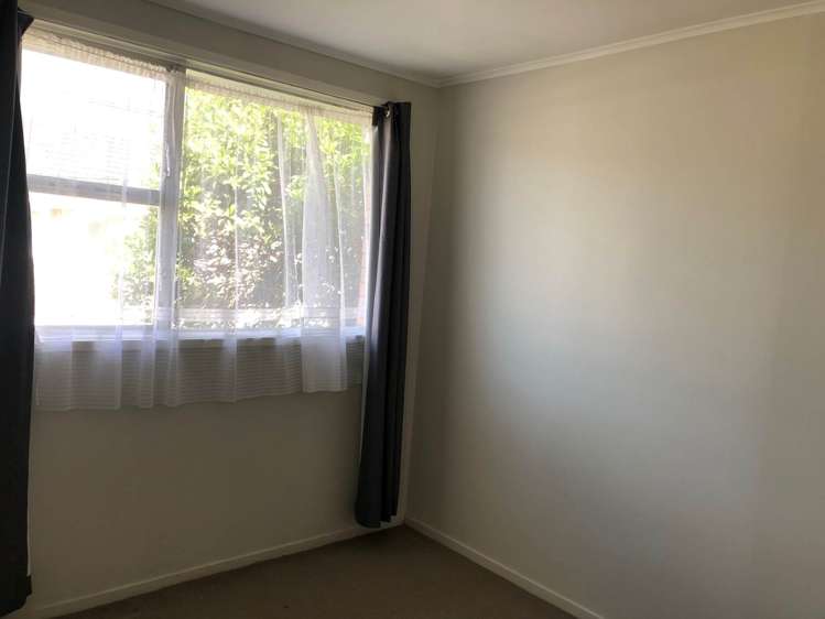 2/11 Kings Road Panmure_5