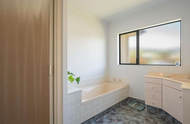 4 Ann Bird Court Stoke_14