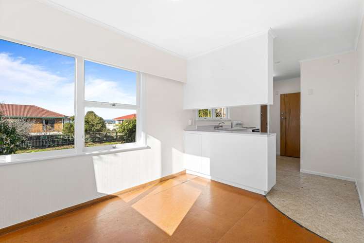 4257 Great North Road_5