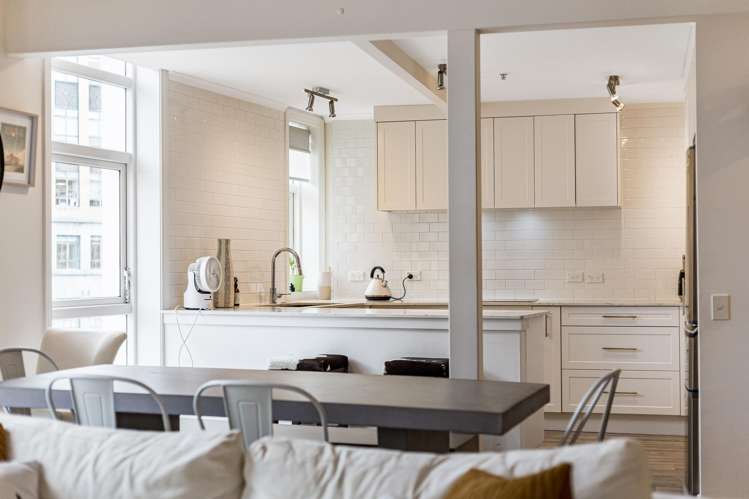 1.6/1 Queens Wharf Wellington Central_12