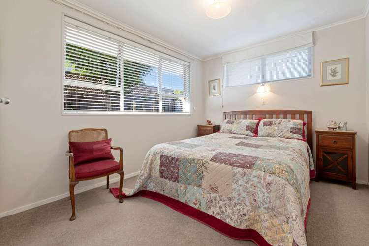 32 Fielding Crescent Farm Cove_12