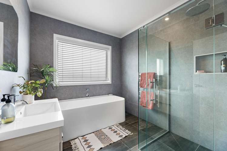 32 OMAHURU ROAD  "Kahawai Point" Glenbrook_34