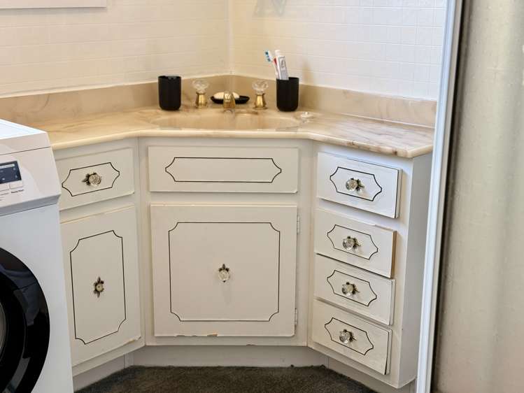 2/64 Hensley Street Gladstone_23