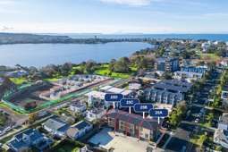 Spacious Luxury Living In The Heart Of Takapuna