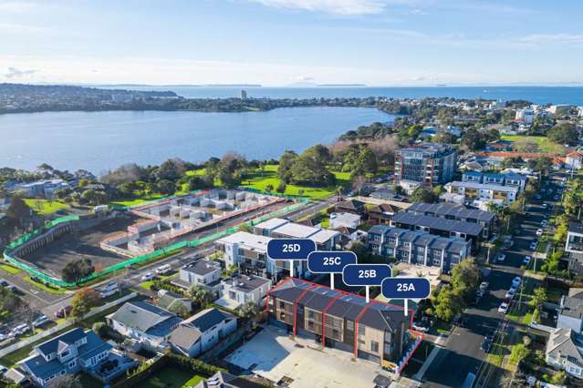 Spacious Luxury Living In The Heart Of Takapuna