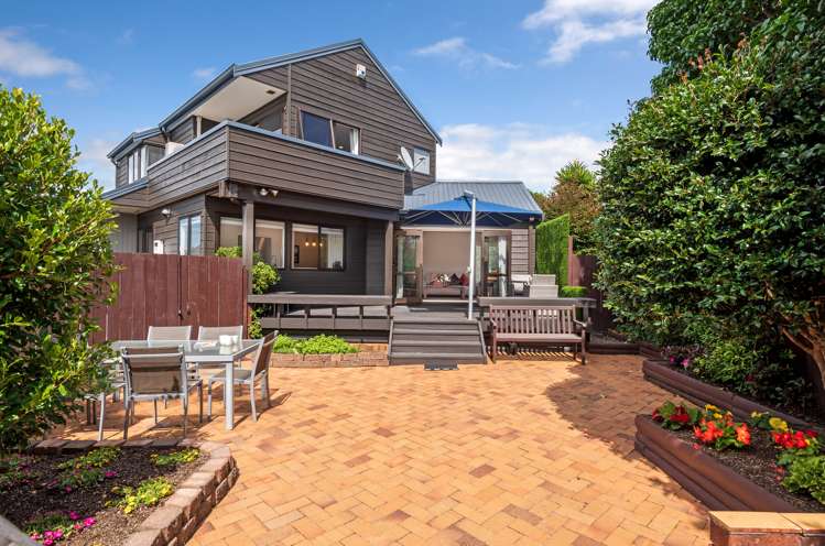 12b Glenfern Road Mellons Bay_23