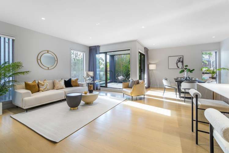 201C Hurstmere Road_4
