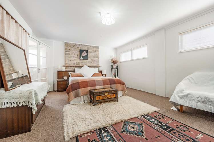 221 Te Atatu Road Te Atatu South_16