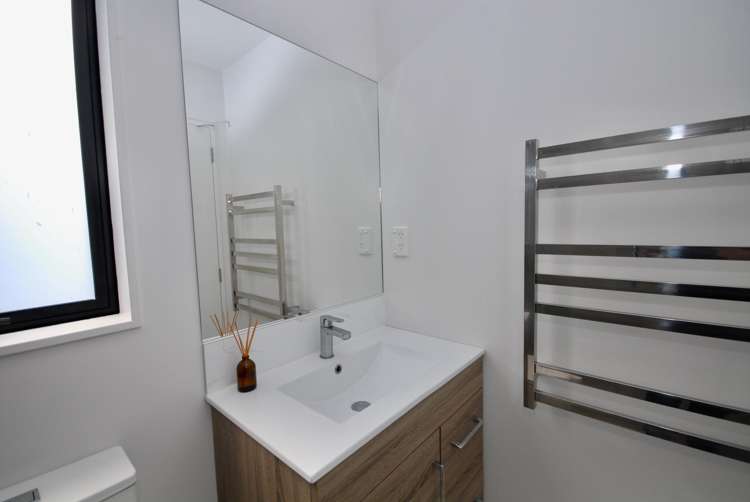 2/20 Eban Ave Hillcrest_7