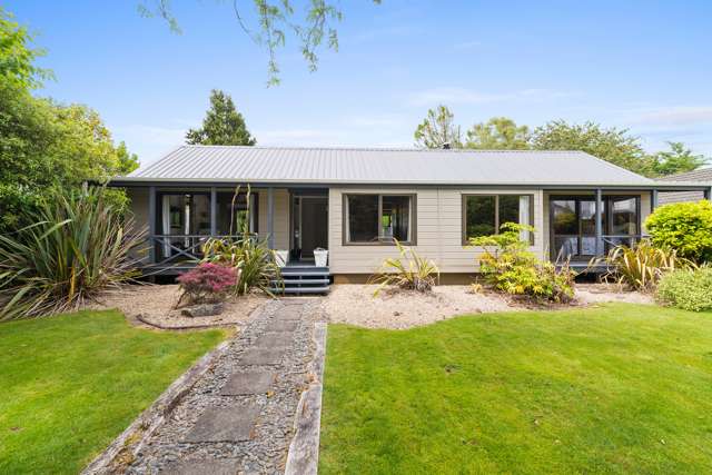 13 Henare Place Tihiotonga_2